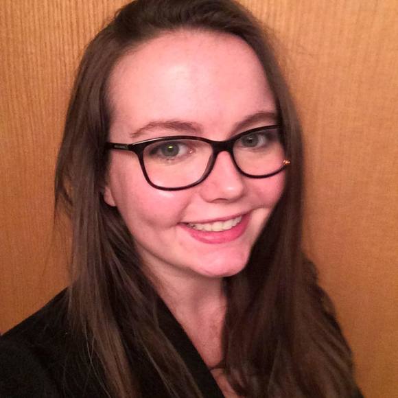 Meet your Posher, Alana - Picture 1 of 1